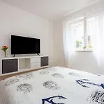 Malerisches Nur 50 Meter Zum Mit Privatem Balkon, Wifi, Privatparkplatz