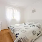Apartmán Malerisches Nur 50 Meter Zum Mit Privatem Balkon, Wifi, Privatparkplatz *
